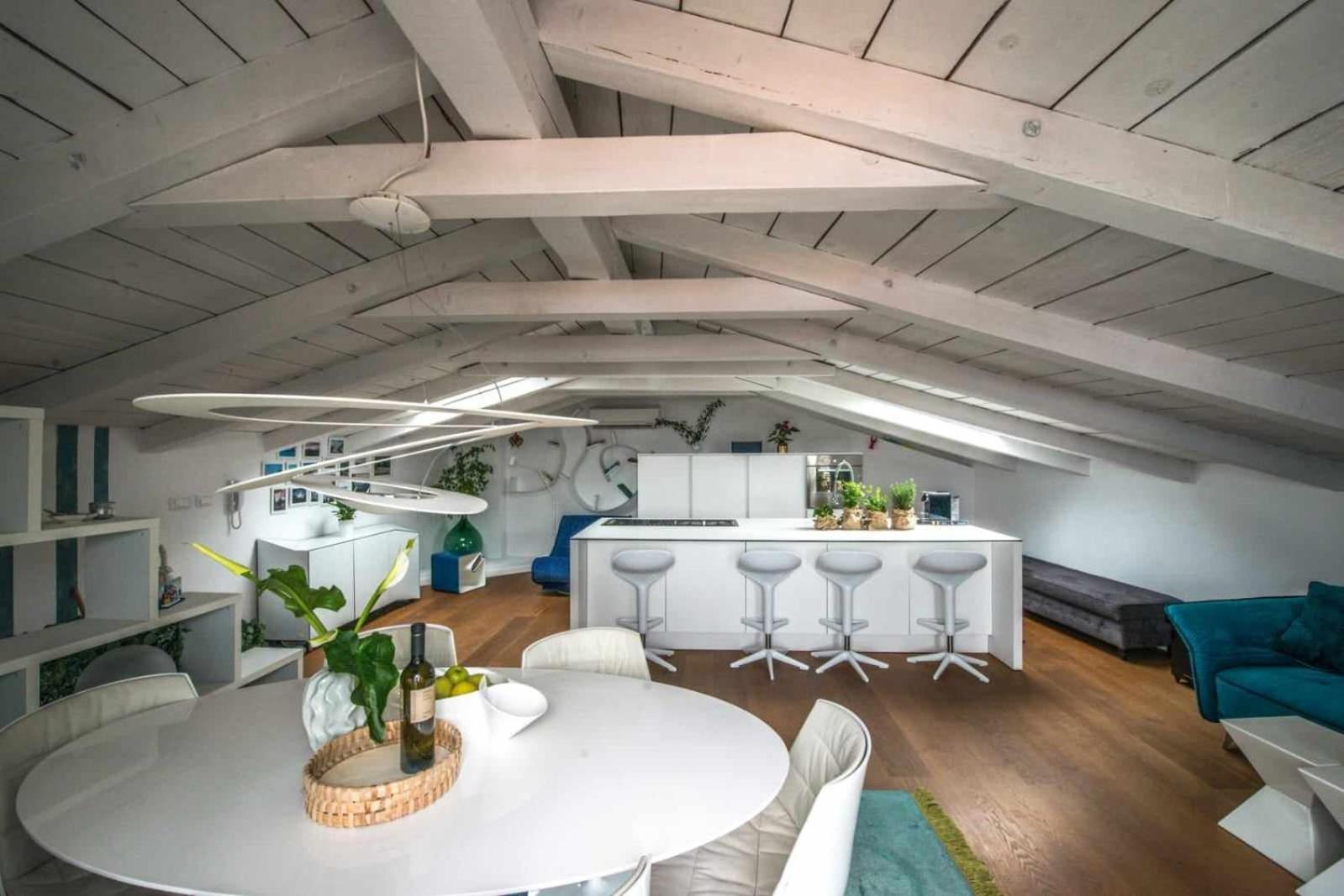 Beautiful Sunsets Over The Roofs Of Rovinj Apartment Bagian luar foto